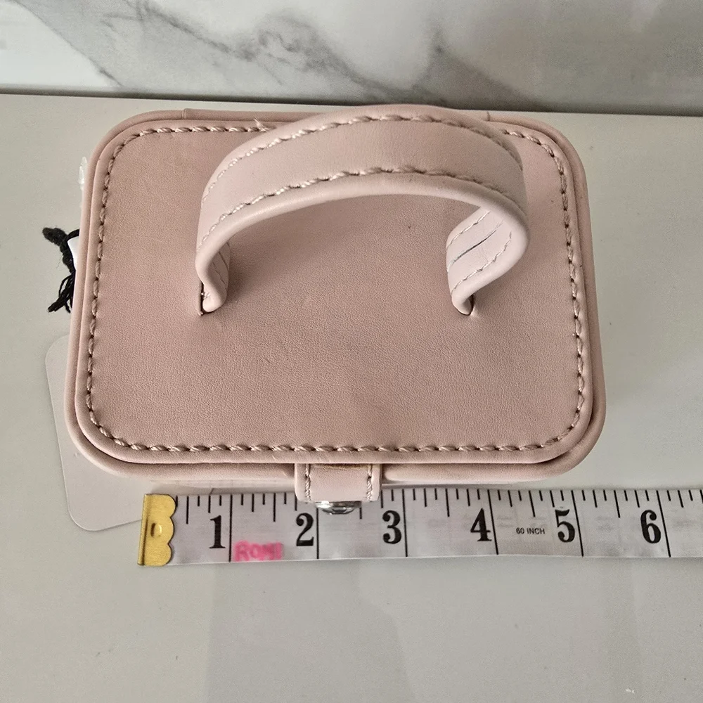Tuscan Designs | Designs Pink Travel Jewelry Case